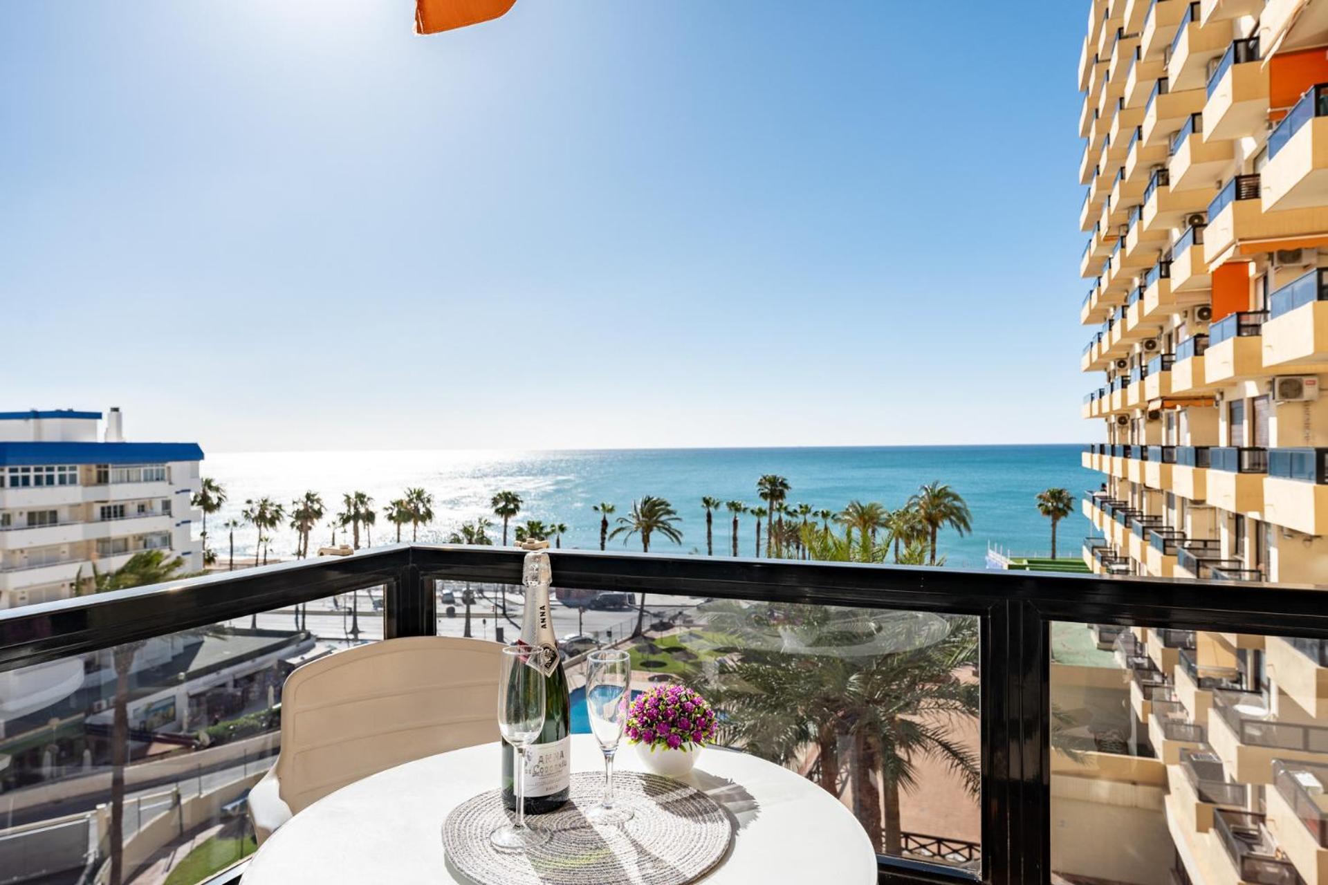 Malagasuite New Aloha Playa Benalmádena Eksteriør billede